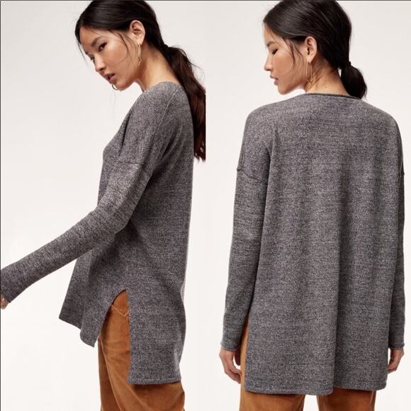 Aritzia Babaton Hi-Low V-Neck Gray Heathered Top - Picture 2 of 7